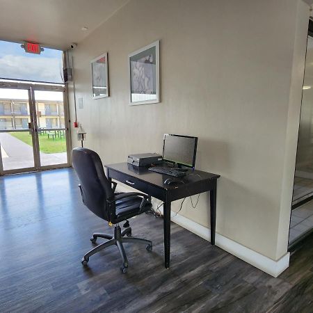 Red Lion Inn & Suites Tucson Downtown Экстерьер фото