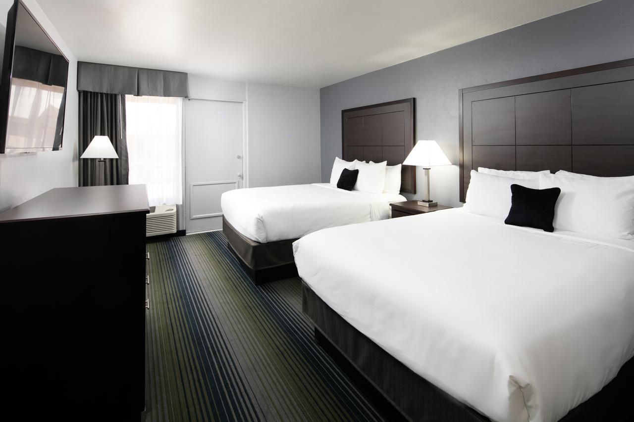 Red Lion Inn & Suites Tucson Downtown Экстерьер фото